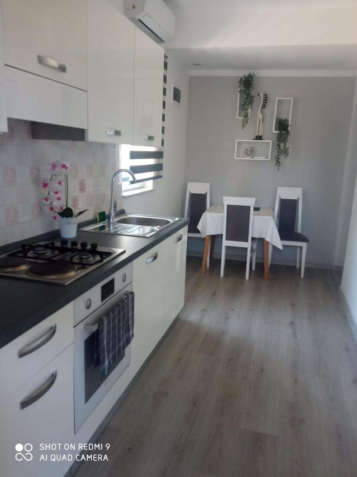 Apartmani Andelo, Tommy, Leon Bibinje Exteriér fotografie